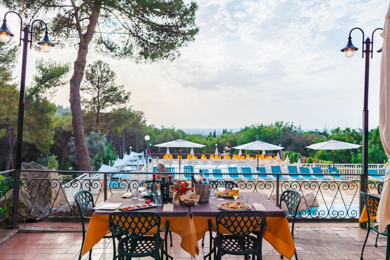 Parque de vacaciones Le Pianacce Camping Village 3*